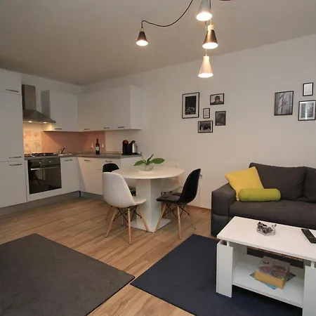 Gospic Riverside Apartment Exterior photo